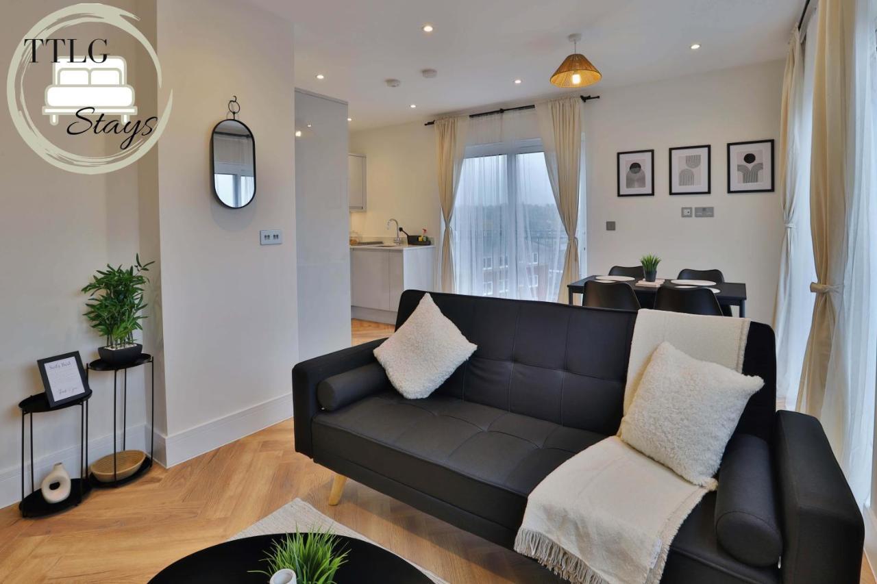 Newly-Built Urban Retreat By Ttlg Stays Rickmansworth Buitenkant foto